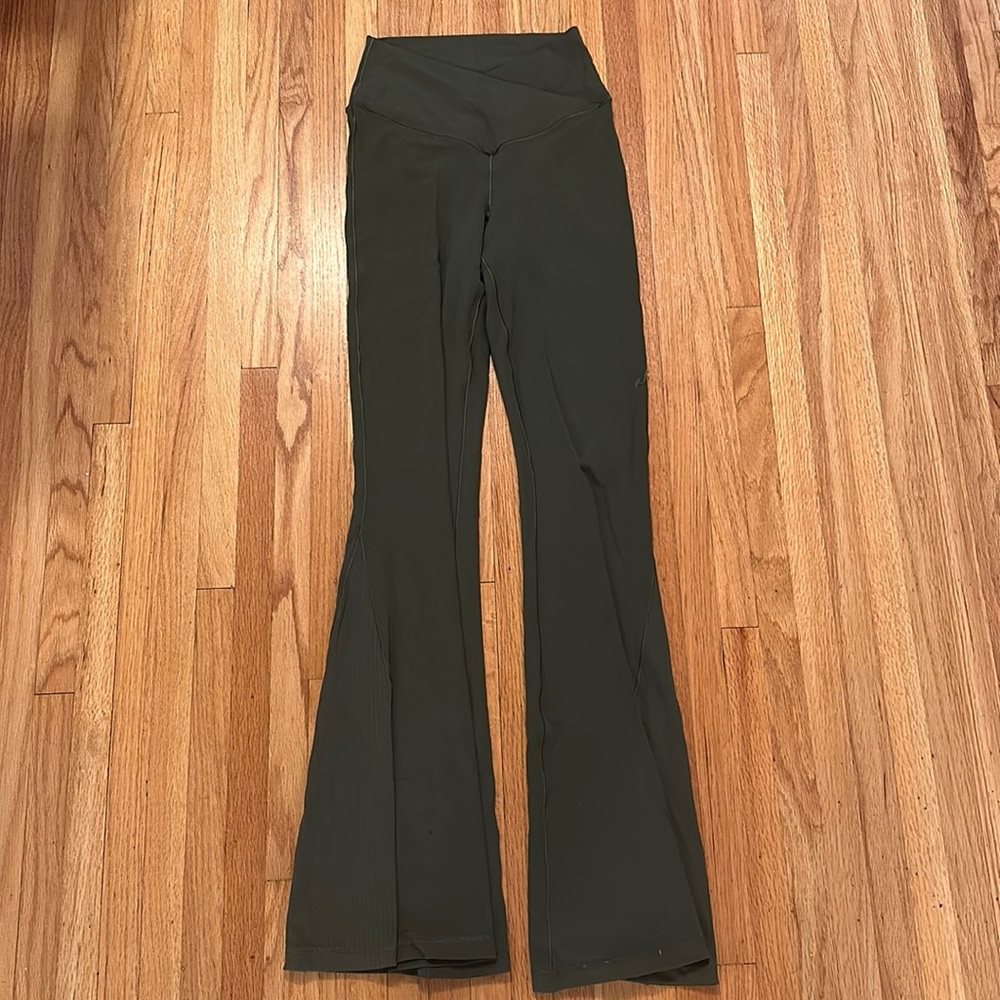 Aerie Crossover Flares